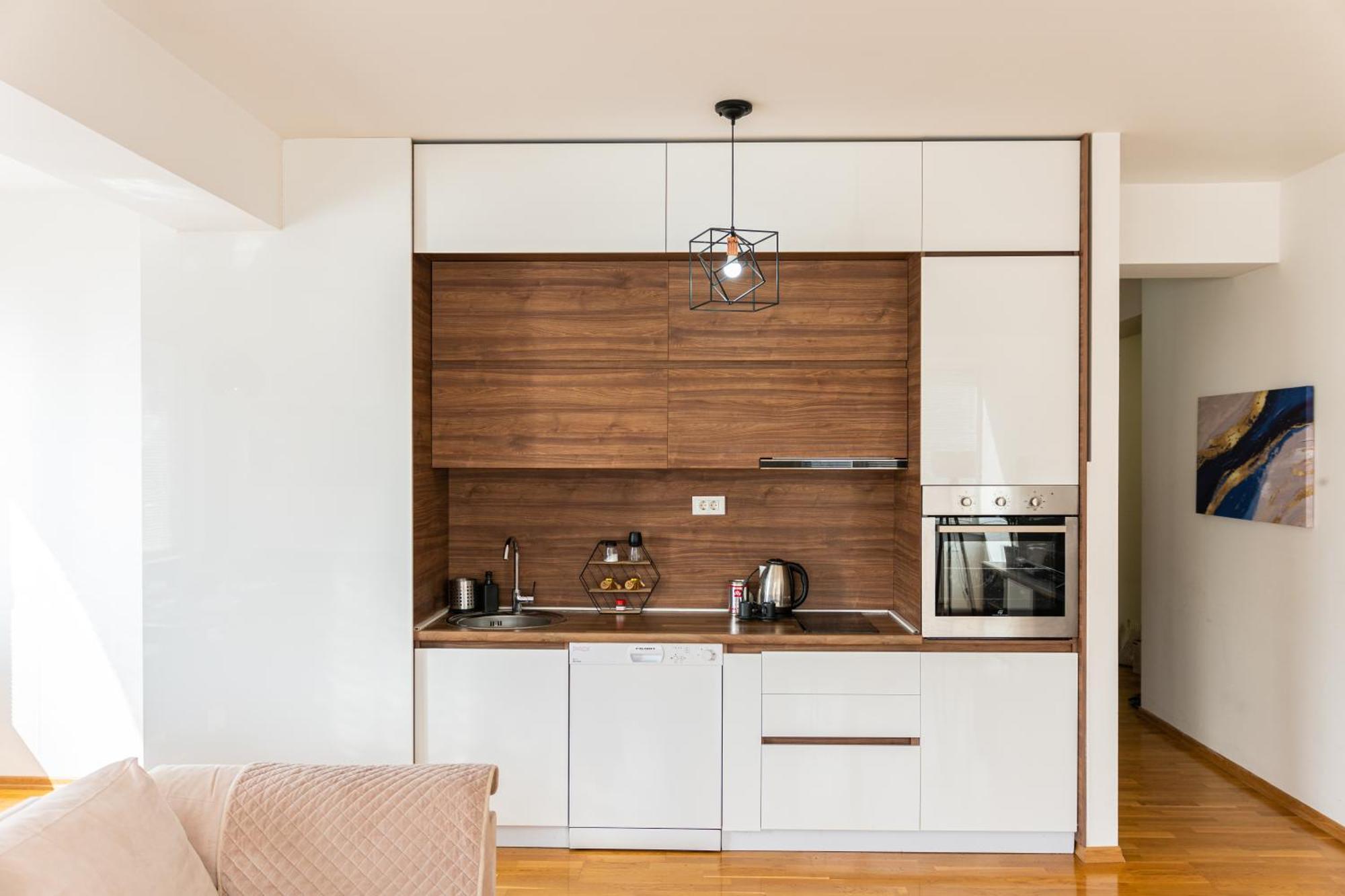 Blue High End Apts By Eluxory